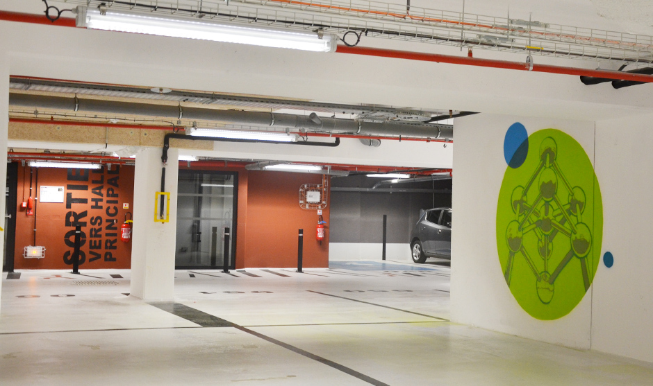 monument belgique atomium cercle vert parking BNP