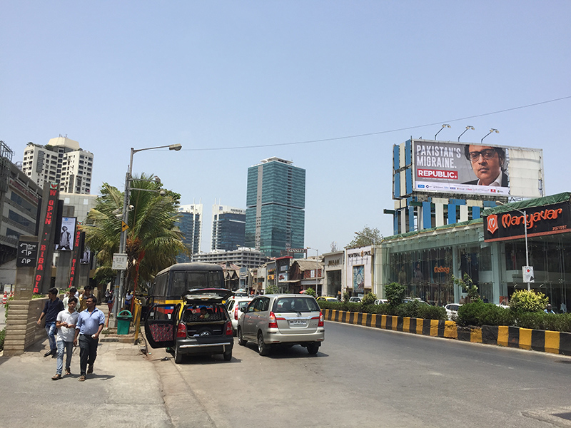 Vue, rue de Bombay, ville, inde, Indienne, circulation