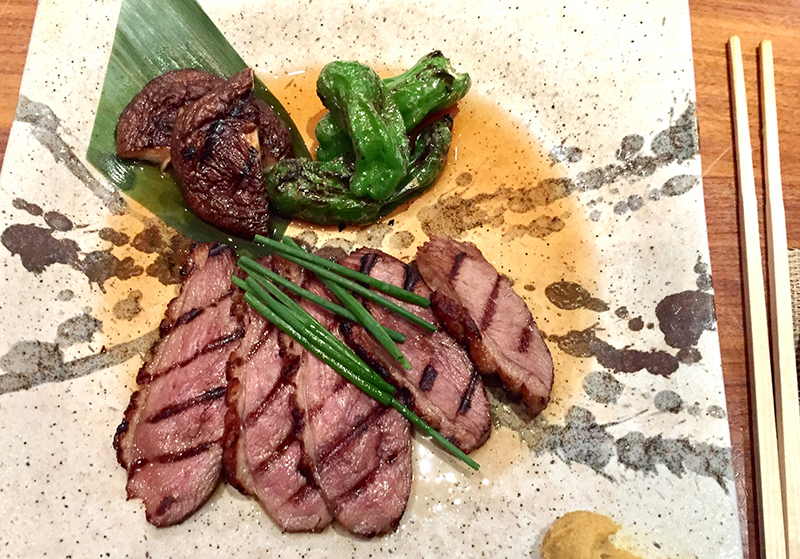 Ciboulette, tranches, canard, grillé, gastronomie japonaise, art culinaire