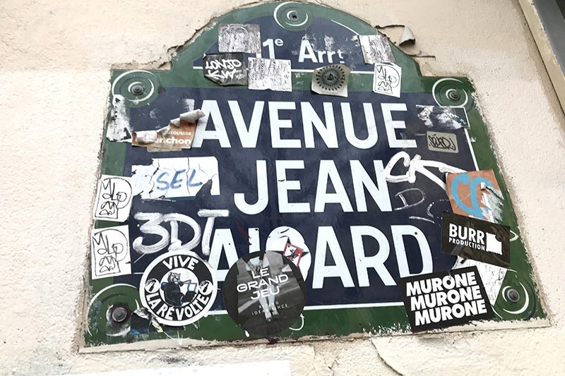 stickers, paris, graffiti, street art, paris