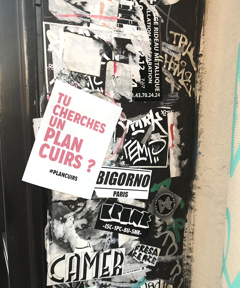 sticker, paris, rue, street art, paris, graffiti