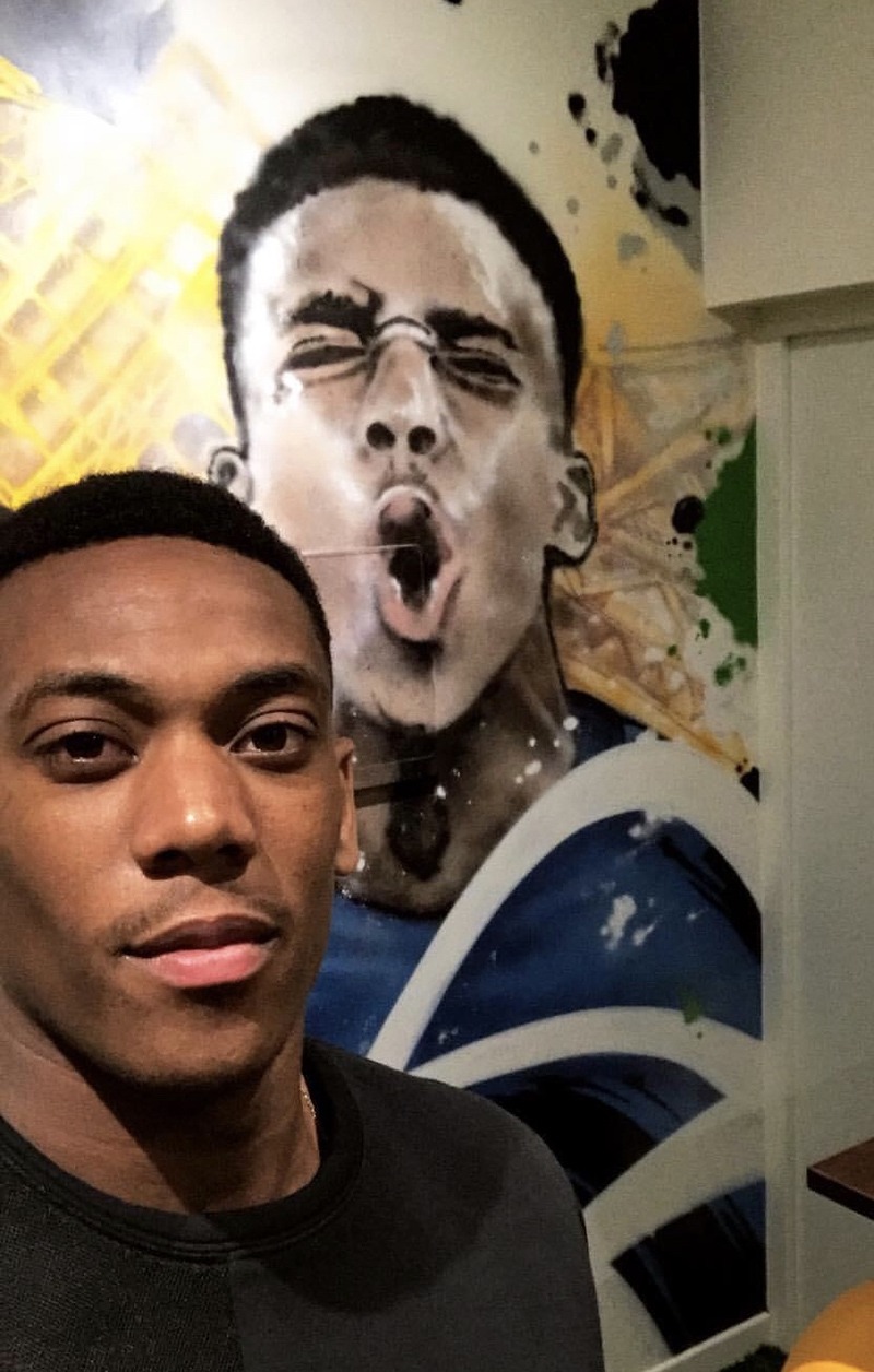 Selfie d'Anthony Martial, footballeur, photo, portrait, graffiti, street art