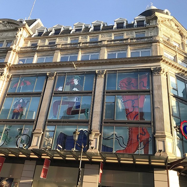 Habillage, grands magasins, C&A, Chatelet, Paris