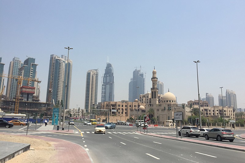 rue Dubai, voiture, gratte ciel, paysages